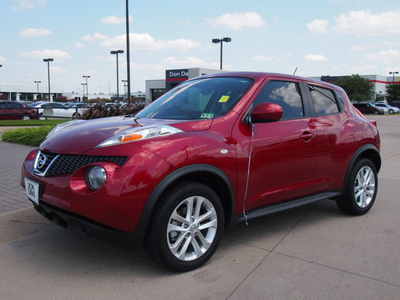 nissan juke 2012 red sv gasoline 4 cylinders front wheel drive automatic 76018