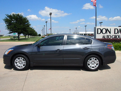 nissan altima 2010 dk  gray sedan 2 5 s gasoline 4 cylinders front wheel drive automatic 76018