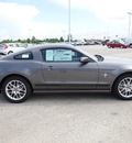 ford mustang 2013 gray coupe gasoline 6 cylinders rear wheel drive 6 speed automatic 77388
