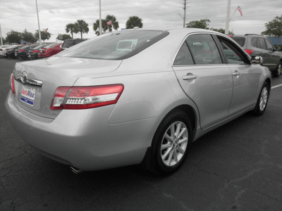 toyota camry 2010 silver sedan xle v6 gasoline 6 cylinders front wheel drive automatic 34474