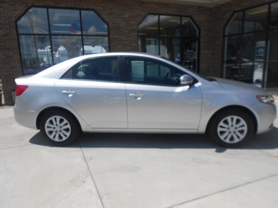 kia forte 2012 silver sedan gasoline 4 cylinders front wheel drive 6 speed automatic 43228