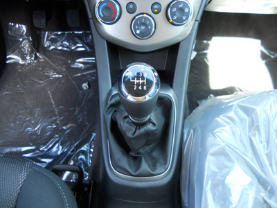 chevrolet sonic 2012 black hatchback lt gasoline 4 cylinders front wheel drive 6 speed manual 60007