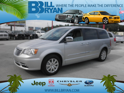 chrysler town and country 2012 silver van touring l flex fuel 6 cylinders front wheel drive automatic 34731