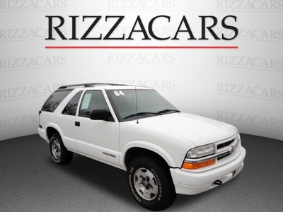 chevrolet blazer 2004 white suv ls 4x4 gasoline 6 cylinders 4 wheel drive automatic with overdrive 60546
