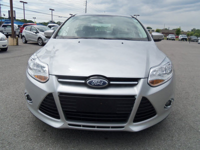 ford focus 2012 silver hatchback sel flex fuel 4 cylinders front wheel drive automatic 37087