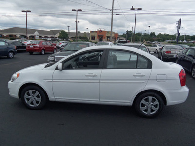 hyundai accent 2011 white sedan gls gasoline 4 cylinders front wheel drive automatic 37087