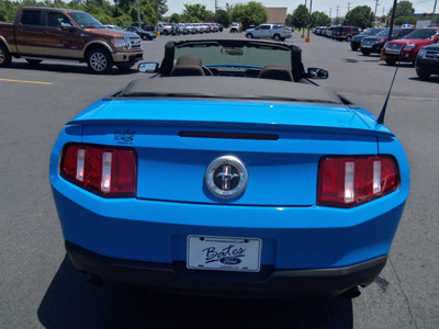 ford mustang 2012 blue gasoline 6 cylinders rear wheel drive automatic 37087