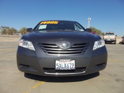 toyota camry 2007 dk  gray sedan le gasoline 4 cylinders front wheel drive automatic 90241