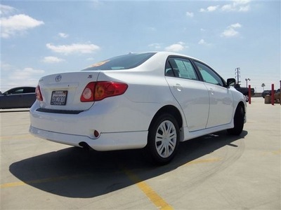 toyota corolla 2009 white sedan s gasoline 4 cylinders front wheel drive automatic 90241