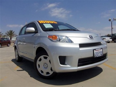 scion xd 2010 silver hatchback gasoline 4 cylinders front wheel drive automatic 90241