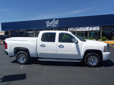 chevrolet silverado 1500 2007 white ls gasoline 8 cylinders rear wheel drive not specified 37087