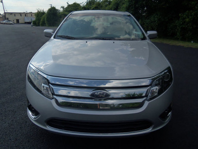 ford fusion hybrid 2012 silver sedan hybrid 4 cylinders front wheel drive automatic 37087