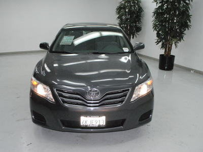 toyota camry 2010 gray sedan gasoline 4 cylinders front wheel drive automatic 91731