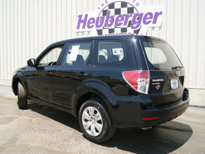 subaru forester 2010 obsidian black suv 2 5x gasoline 4 cylinders all whee drive automatic 80905