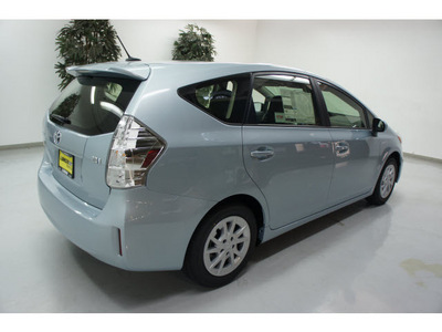 toyota prius v 2012 lt  gray wagon three hybrid 4 cylinders front wheel drive automatic 91731