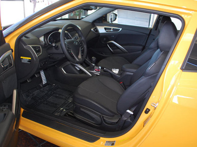 hyundai veloster 2012 yellow coupe gasoline 4 cylinders front wheel drive 6 speed manual 94010