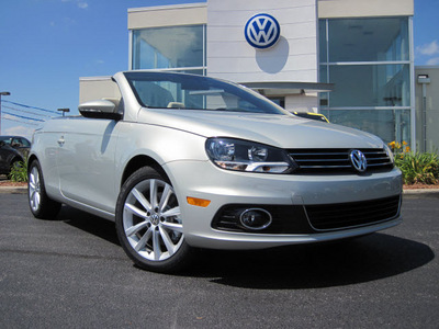 volkswagen eos 2012 gold komfort sulev gasoline 4 cylinders front wheel drive 6 speed automatic 46410