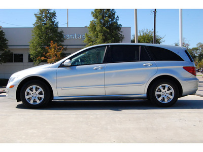 mercedes benz r class 2006 silver suv r350 gasoline 6 cylinders all whee drive automatic 77002