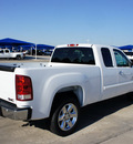 gmc sierra 1500 2012 white pickup truck sle flex fuel 8 cylinders 2 wheel drive 6 speed automatic 76206