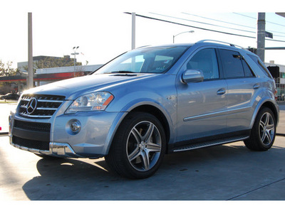 mercedes benz ml class 2009 lt  blue suv ml63 amg gasoline 8 cylinders all whee drive automatic 77002