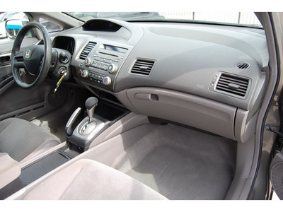 honda civic 2008 gray sedan lx gasoline 4 cylinders front wheel drive automatic 77002