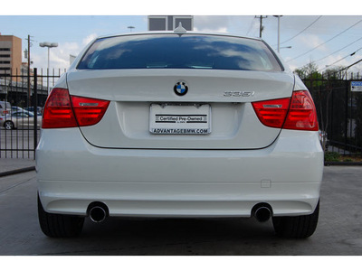 bmw 3 series 2009 white sedan 335xi gasoline 6 cylinders all whee drive automatic 77002