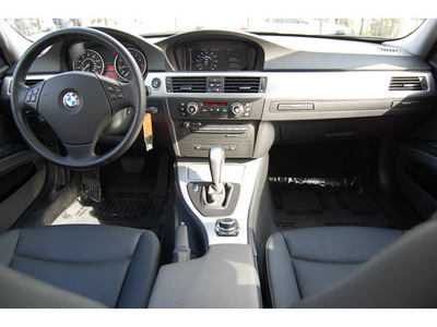 bmw 3 series 2009 white sedan 335xi gasoline 6 cylinders all whee drive automatic 77002