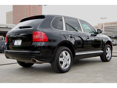 porsche cayenne 2006 black suv s gasoline 8 cylinders all whee drive automatic 77002