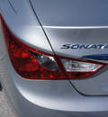 hyundai sonata 2012 silver sedan gls gasoline 4 cylinders front wheel drive 6 speed manual 76206