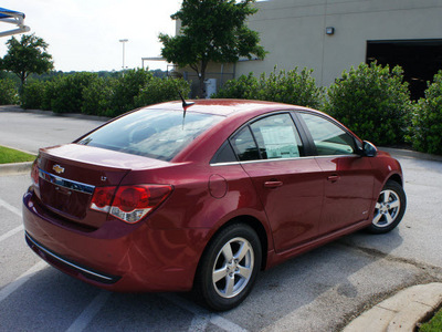 chevrolet cruze 2012 red sedan lt gasoline 4 cylinders front wheel drive 6 speed automatic 76206