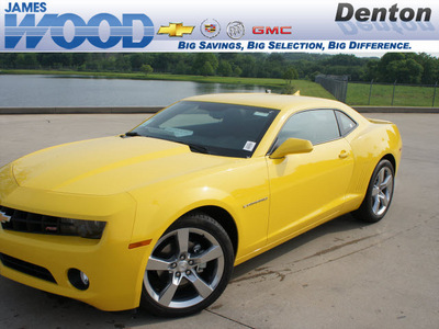 chevrolet camaro 2012 yellow coupe lt gasoline 6 cylinders rear wheel drive 6 speed automatic 76206