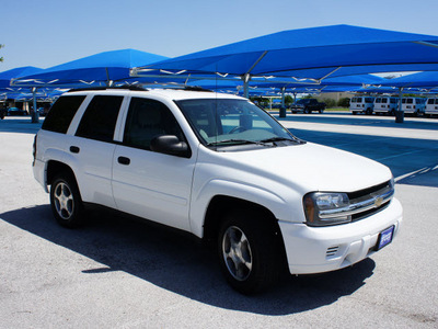 chevrolet trailblazer 2008 white suv ls gasoline 6 cylinders 4 wheel drive 4 speed with overdrive 76206