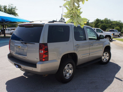 chevrolet tahoe 2008 silver suv lt flex fuel 8 cylinders 2 wheel drive 4 speed automatic 76206