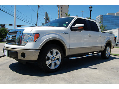 ford f 150 2010 white lariat flex fuel 8 cylinders 2 wheel drive automatic 77002