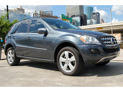 mercedes benz m class 2010 dk  gray suv ml350 4matic gasoline 6 cylinders all whee drive automatic 77002