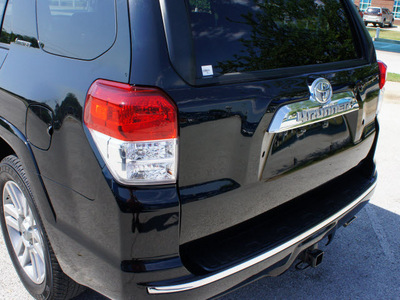 toyota 4runner 2010 black suv limited gasoline 6 cylinders 2 wheel drive 5 speed automatic 76206