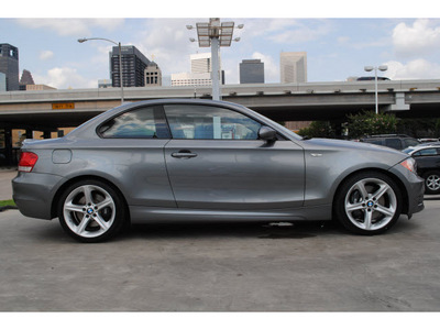 bmw 1 series 2009 dk  gray coupe 135i gasoline 6 cylinders rear wheel drive automatic 77002