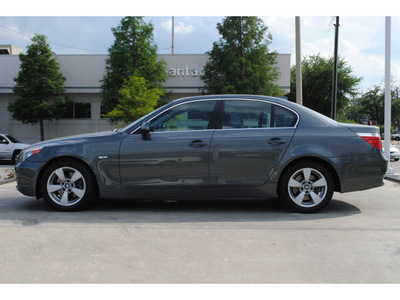 bmw 5 series 2006 gray sedan 525i gasoline 6 cylinders rear wheel drive automatic 77002