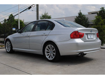 bmw 3 series 2011 gray sedan 328i gasoline 6 cylinders rear wheel drive automatic 77002