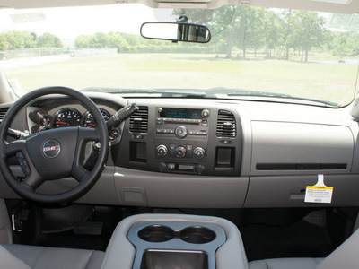 gmc sierra 2500hd 2012 white work truck gasoline 8 cylinders 4 wheel drive 6 speed automatic 76206