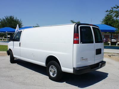 chevrolet express cargo 2012 white van 2500 flex fuel 8 cylinders rear wheel drive 6 speed automatic 76206