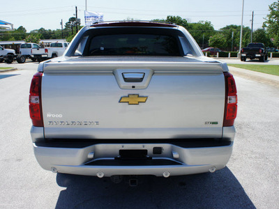 chevrolet avalanche 2011 silver lt flex fuel 8 cylinders 2 wheel drive 6 speed automatic 76206