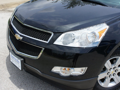 chevrolet traverse 2010 black suv lt gasoline 6 cylinders front wheel drive 6 speed automatic 76206