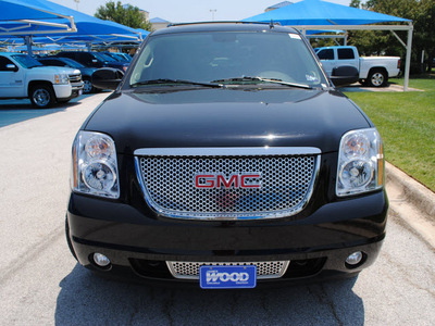 gmc yukon 2011 onyx blk suv denali flex fuel 8 cylinders all whee drive 6 speed automatic 76206