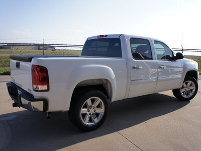 gmc sierra 1500 2012 white sle flex fuel 8 cylinders 2 wheel drive automatic 76018