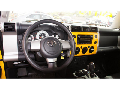 toyota fj cruiser 2007 yellow suv gasoline 6 cylinders 4 wheel drive automatic 79110