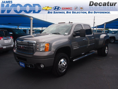 gmc sierra 3500hd 2012 dk  gray denali diesel 8 cylinders 4 wheel drive automatic 76234