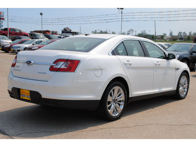 ford taurus 2010 white sedan limited gasoline 6 cylinders front wheel drive automatic 77340