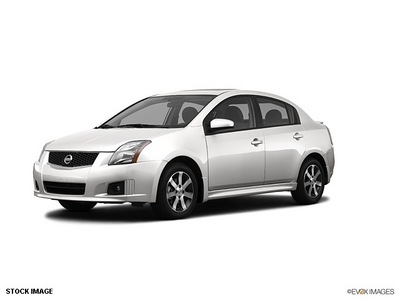 nissan sentra 2012 white sedan 2 0 sr gasoline 4 cylinders front wheel drive automatic 77301