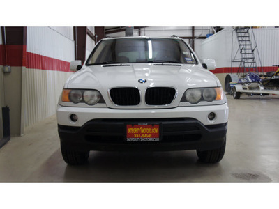 bmw x5 2001 white suv 3 0i gasoline 6 cylinders all whee drive automatic 79110